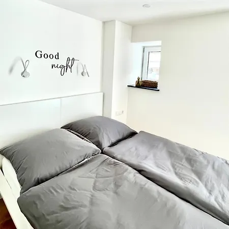 Neu Renovierte Mit 2 Separaten Schlafzimmern Huttlingen